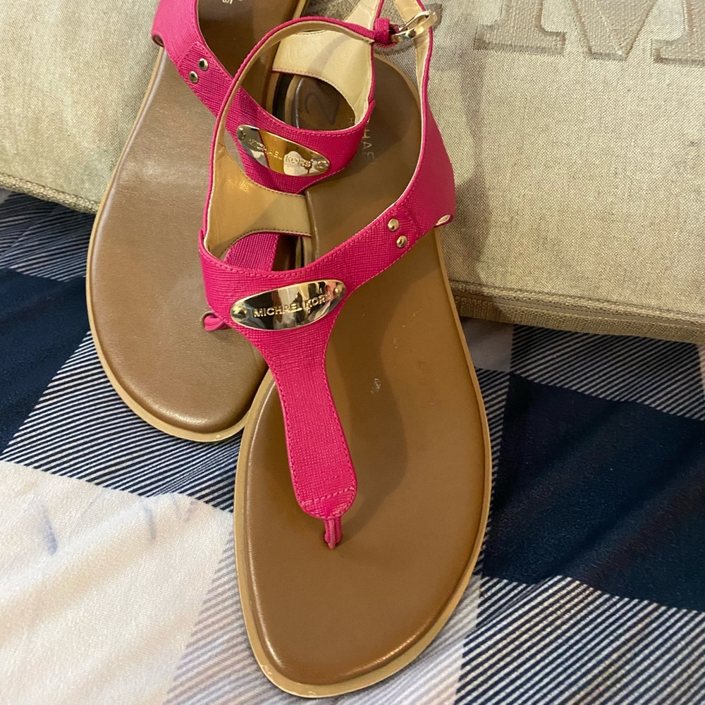 Michael kors size 7/1:2 slightly used